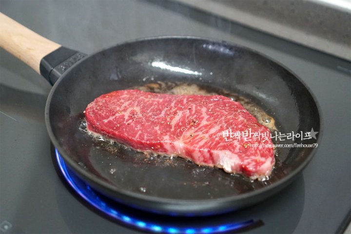 맛집 부럽지 않은 근사한 스테이크덮밥 레시피 2인분 35분 완성 평점 5.0점(91) 레시피 이미지 - 7