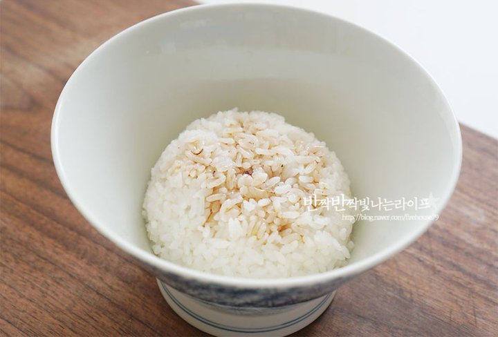 맛집 부럽지 않은 근사한 스테이크덮밥 레시피 2인분 35분 완성 평점 5.0점(91) 레시피 이미지 - 10