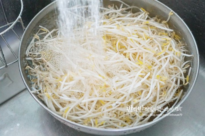 육향과 채수 모두 풍부한 소고기숙주찜 레시피 3인분 35분 완성 평점 4.9점(63) 레시피 이미지 - 3