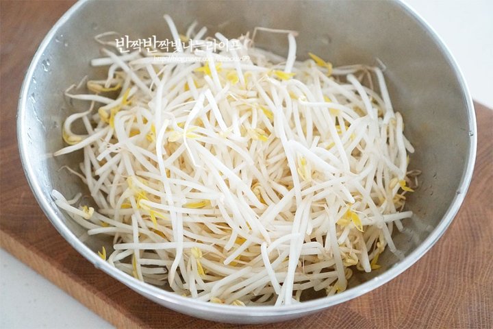육향과 채수 모두 풍부한 소고기숙주찜 레시피 3인분 35분 완성 평점 4.9점(63) 레시피 이미지 - 4