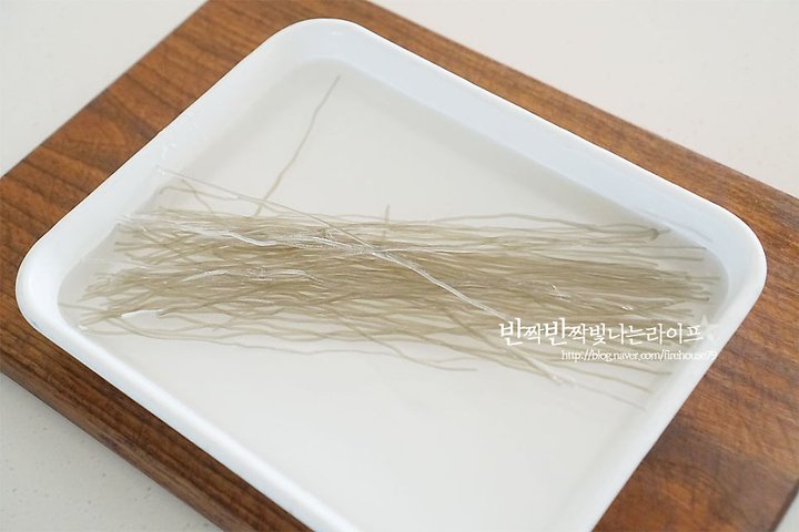 깊고 진한 백종원 한우 소갈비탕 레시피 3인분 1시간 50분 완성 평점 4.9점(15) 레시피 이미지 - 3