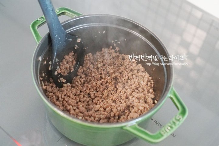 녹진한 풍미의 라자냐 레시피 4인분 1시간 30분 완성 평점 4.9점(76) 레시피 이미지 - 5