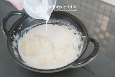 녹진한 풍미의 라자냐 레시피 4인분 1시간 30분 완성 평점 4.9점(76) 레시피 이미지 - 10
