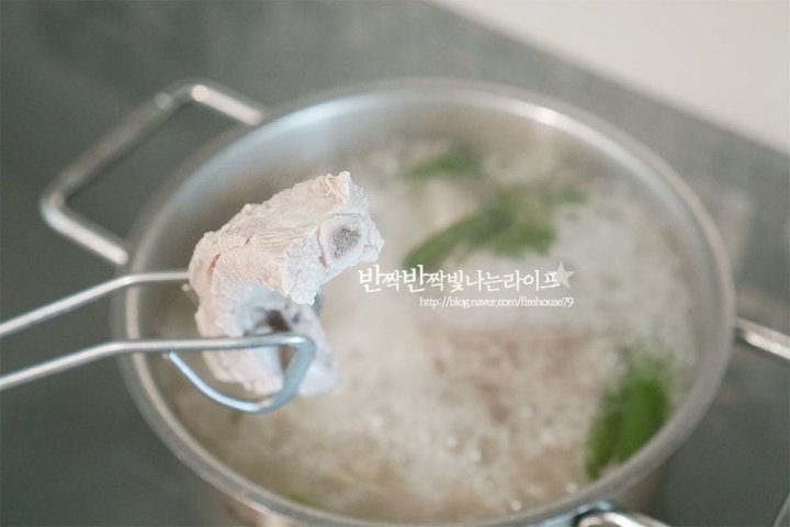 진한 육향과 육즙의 등갈비구이 레시피 3인분 1시간 5분 완성 평점 5.0점(46) 레시피 이미지 - 4