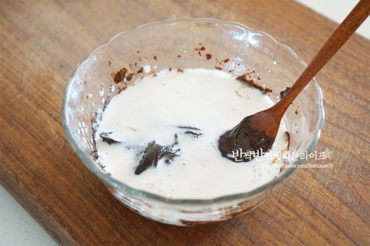 달달하고 진한 핫초코 레시피 2인분 15분 완성 평점 5.0점(50) 레시피 이미지 - 4