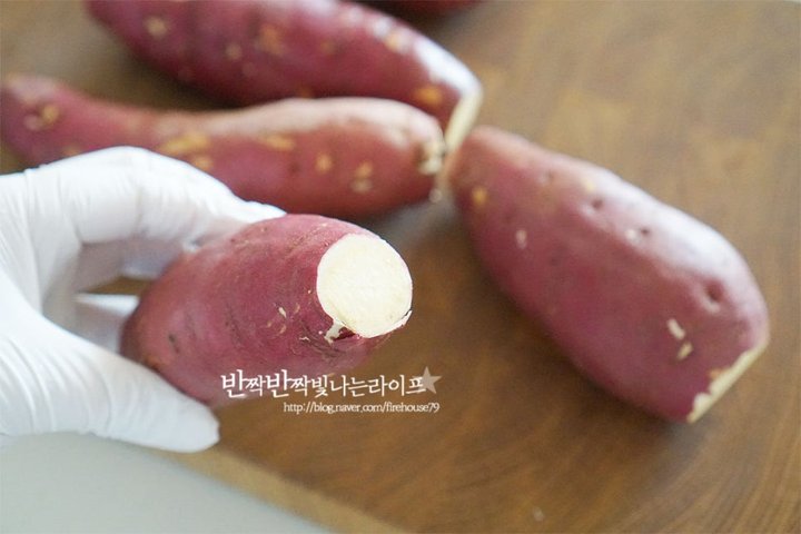 달달한 군고구마 레시피 3인분 1시간 40분 완성 평점 4.9점(21) 레시피 이미지 - 3