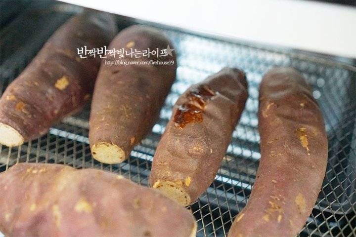달달한 군고구마 레시피 3인분 1시간 40분 완성 평점 4.9점(21) 레시피 이미지 - 8