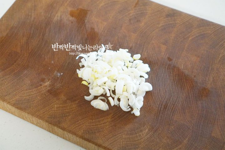 류수영 무생채 레시피 4인분 50분 완성 평점 4.9점(82) 레시피 이미지 - 3