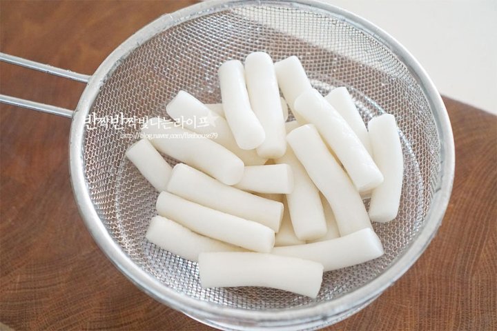 달달한 류수영 떡볶이 레시피 4인분 30분 완성 평점 4.9점(63) 레시피 이미지 - 2