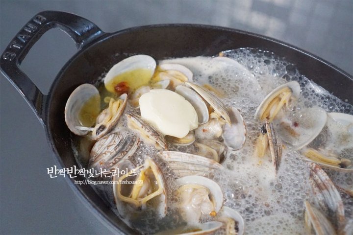 시원 짭조름한 감칠맛이 나는 바지락 술찜 레시피 2인분 2시간 30분 완성 평점 4.8점(67) 레시피 이미지 - 6