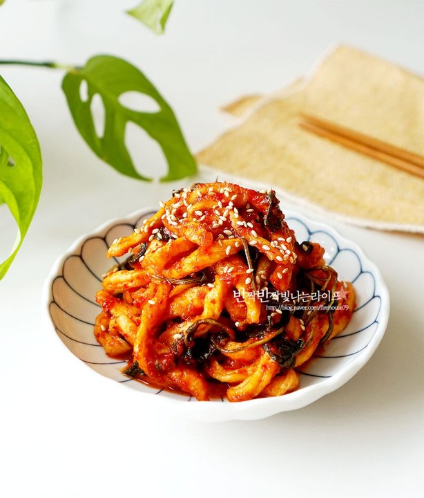 짭조름하게 오도독 씹는 맛 무말랭이무침 레시피 2인분 35분 완성 평점 4.7점(14) 레시피 이미지 - 1