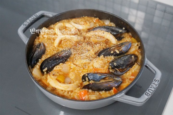 감칠맛과 풍미가 있는 빠에야 레시피 3인분 1시간 완성 평점 4.9점(80) 레시피 이미지 - 13