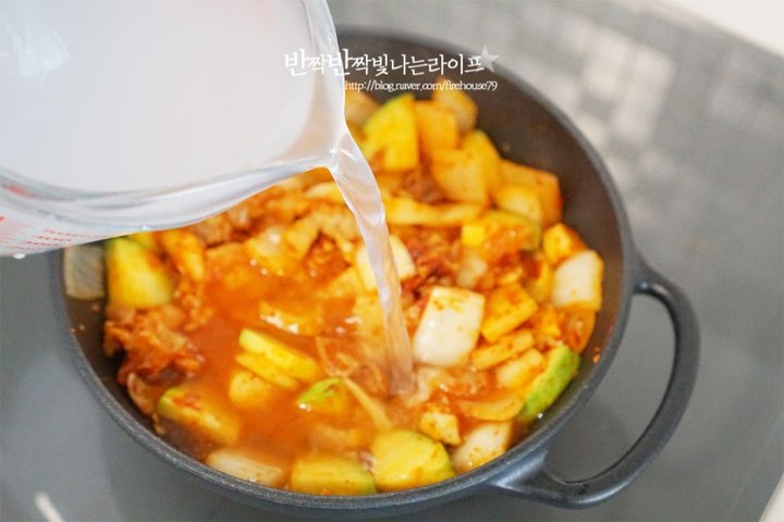 구수하고 담백고소한 대패된장찌개 레시피 3인분 40분 완성 평점 4.7점(16) 레시피 이미지 - 8