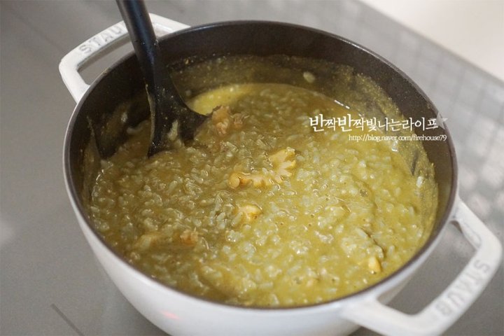 고소하고 진한 전복죽 레시피 2인분 1시간 10분 완성 평점 4.7점(35) 레시피 이미지 - 14