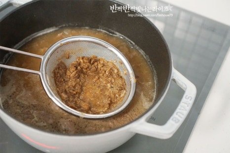 먹을수록 구수한 배추된장국 레시피 3인분 30분 완성 평점 4.7점(81) 레시피 이미지 - 8