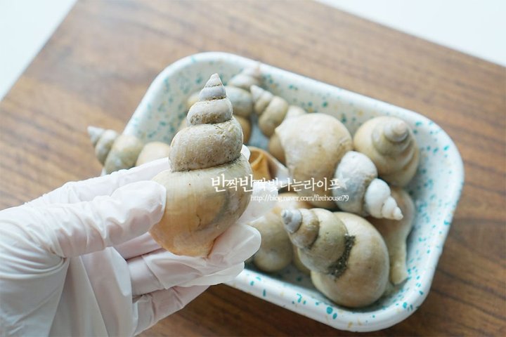 씹을수록 느껴지는 바다향 골뱅이 삶는 법 레시피 1인분 30분 완성 평점 4.8점(69) 레시피 이미지 - 2