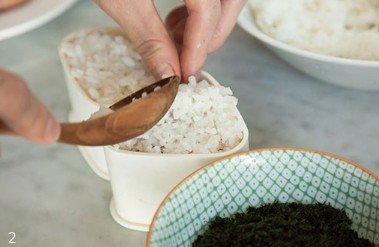 바다의 영양이 한가득 감태 주먹밥 레시피 2인분 20분 완성 평점 4.8점(51) 레시피 이미지 - 3