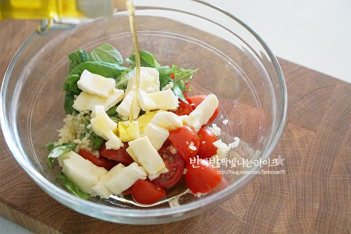 성시경의 부드러운 브리치즈파스타 레시피 2인분 25분 완성 평점 4.7점(95) 레시피 이미지 - 7