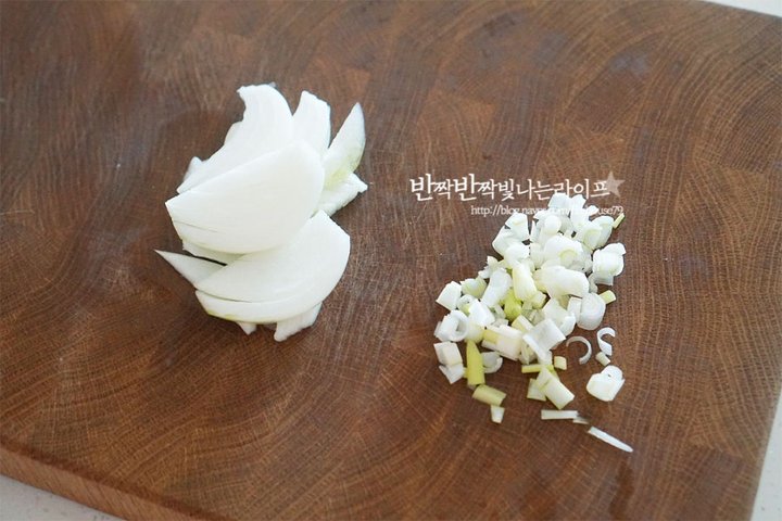 아삭 고소한 들깨 고구마순볶음 고구마줄기볶음 레시피 3인분 25분 완성 평점 4.7점(47) 레시피 이미지 - 5