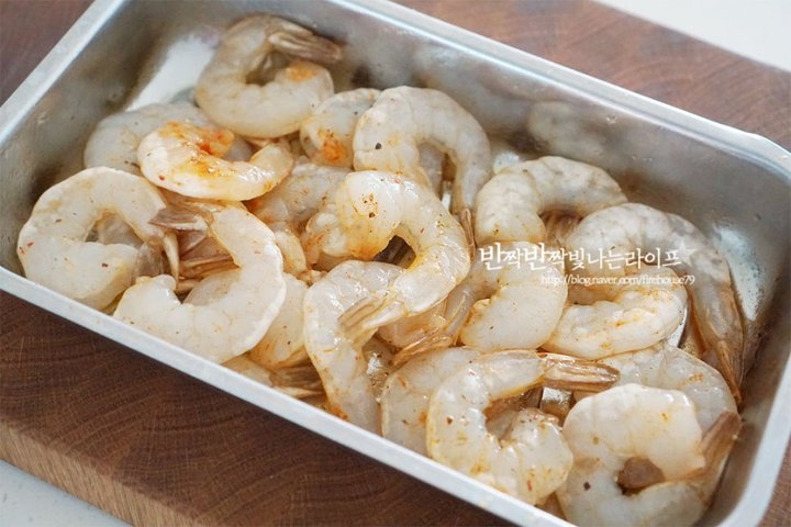 풍미 가득 새우감바스 감바스 알 아히요 레시피 2인분 25분 완성 평점 4.8점(63) 레시피 이미지 - 2