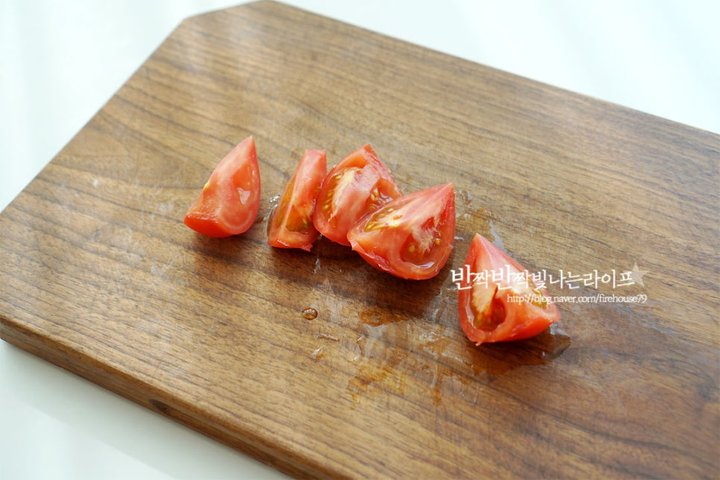 간단한 브런치 메뉴인 토마토스파게티 레시피 1인분 35분 완성 평점 4.8점(36) 레시피 이미지 - 4