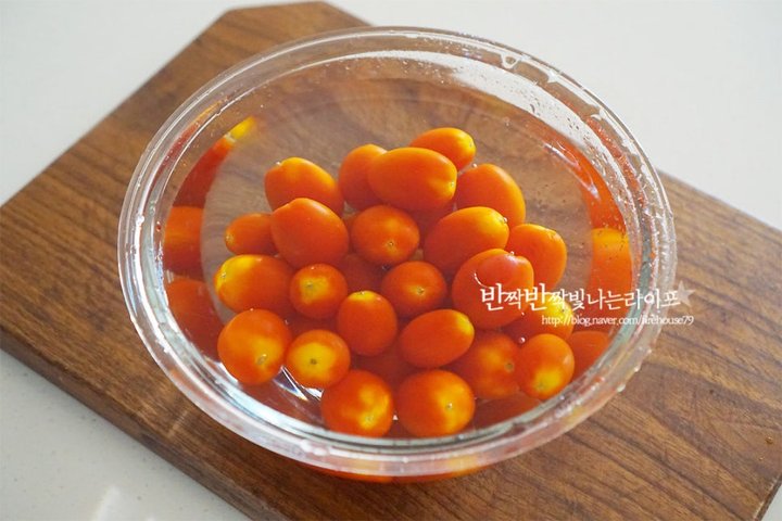 간단한 홈메이드 썬드라이토마토 레시피 2인분 1시간 20분 완성 평점 4.9점(98) 레시피 이미지 - 2