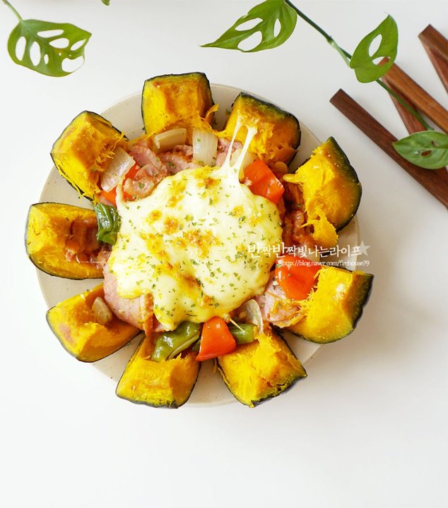 훈제향 가득 쫄깃한 훈제오리단호박찜 레시피 3인분 45분 완성 평점 4.7점(97) 레시피 이미지 - 1