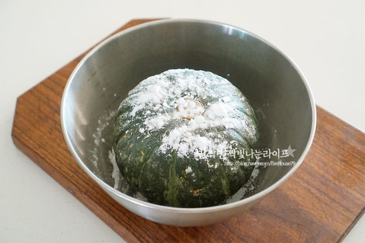 훈제향 가득 쫄깃한 훈제오리단호박찜 레시피 3인분 45분 완성 평점 4.7점(97) 레시피 이미지 - 2