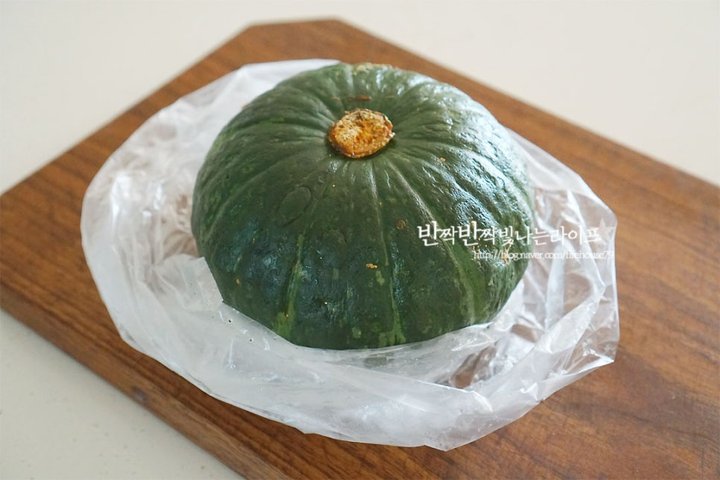 훈제향 가득 쫄깃한 훈제오리단호박찜 레시피 3인분 45분 완성 평점 4.7점(97) 레시피 이미지 - 3