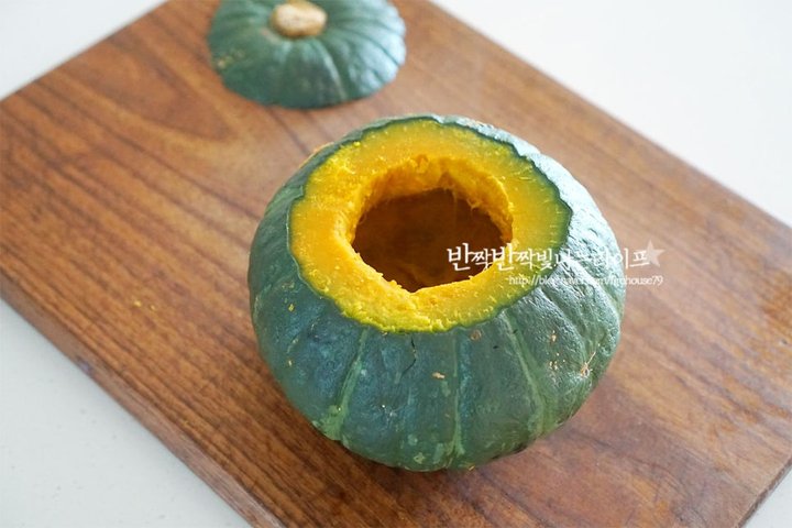 훈제향 가득 쫄깃한 훈제오리단호박찜 레시피 3인분 45분 완성 평점 4.7점(97) 레시피 이미지 - 4