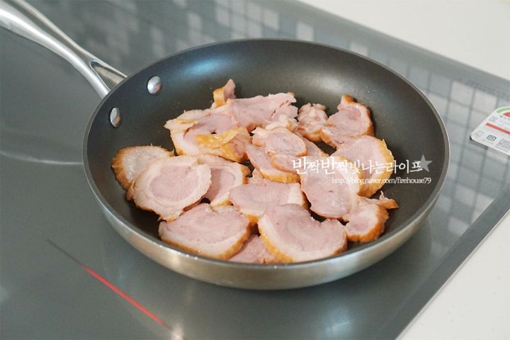 훈제향 가득 쫄깃한 훈제오리단호박찜 레시피 3인분 45분 완성 평점 4.7점(97) 레시피 이미지 - 6