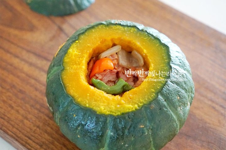 훈제향 가득 쫄깃한 훈제오리단호박찜 레시피 3인분 45분 완성 평점 4.7점(97) 레시피 이미지 - 9