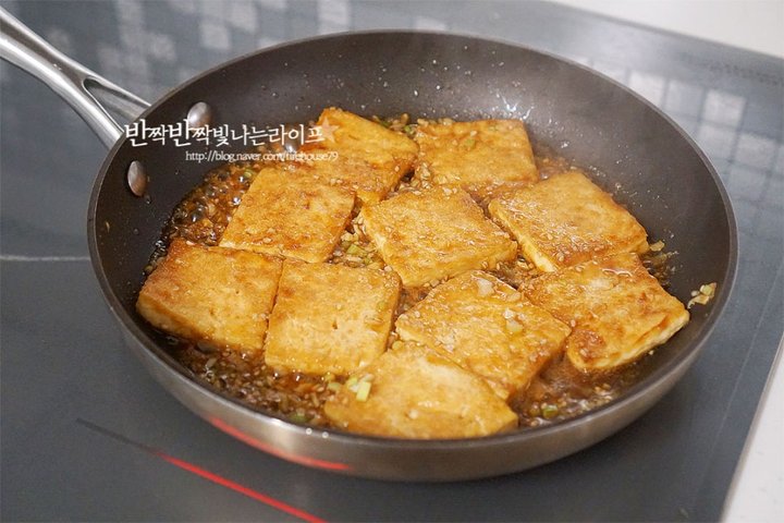 고소하고 짭조름한 두부 간장조림 2인분 30분 완성 평점 4.9점(97) 레시피 이미지 - 6