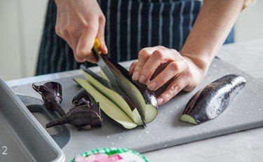 스페인의 향을 느낄 수 있는 하몽 가지 핀초 레시피 2인분 25분 완성 평점 5.0점(19) 레시피 이미지 - 3