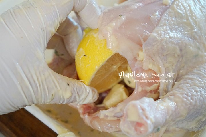 특별한 에어프라이어 로스트치킨 레시피 2인분 1시간 5분 완성 평점 5.0점(79) 레시피 이미지 - 8