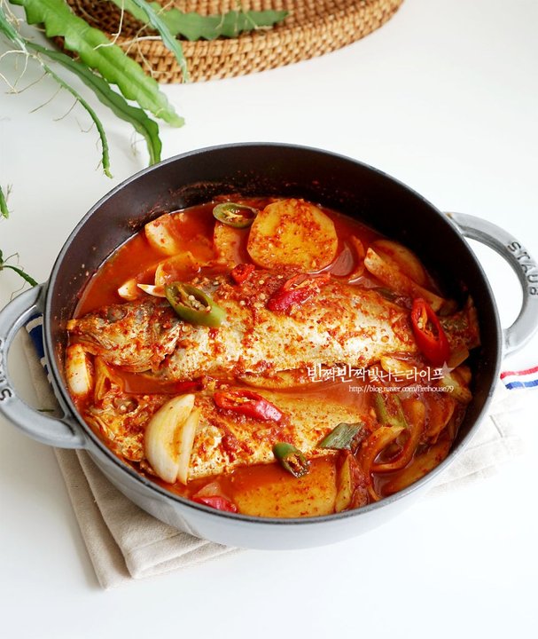 칼칼한 백종원 조기조림 레시피 4인분 35분 완성 평점 4.9점(19) 레시피 이미지 - 1
