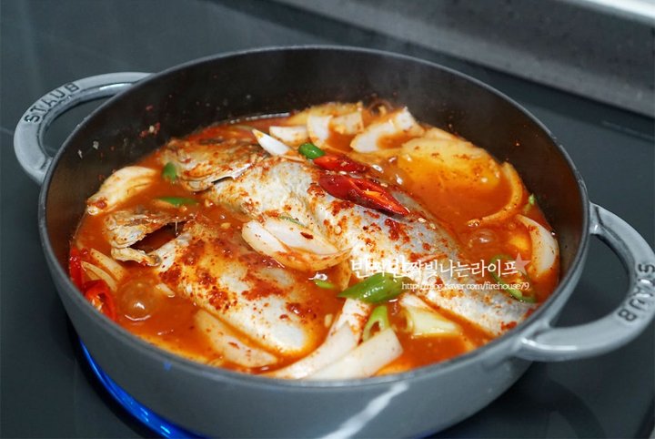 칼칼한 백종원 조기조림 레시피 4인분 35분 완성 평점 4.9점(19) 레시피 이미지 - 8