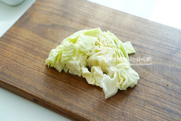매콤 쫀득 입맛 당기는 분모자떡볶이 레시피 3인분 40분 완성 평점 4.9점(37) 레시피 이미지 - 7