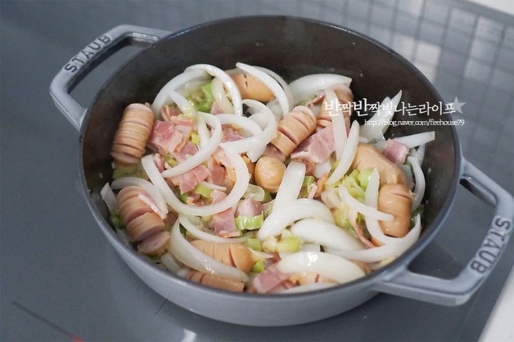 고소하면서도 매콤한 로제떡볶이 레시피 3인분 30분 완성 평점 4.8점(67) 레시피 이미지 - 6