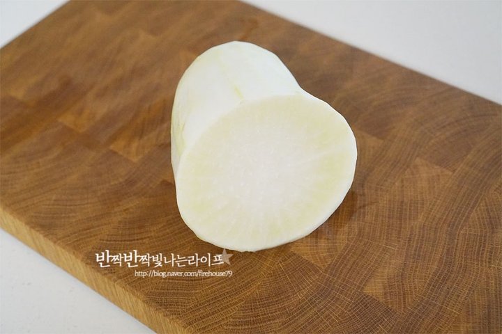 매콤 아삭한 백종원 무생채 레시피 2인분 20분 완성 평점 4.8점(31) 레시피 이미지 - 2