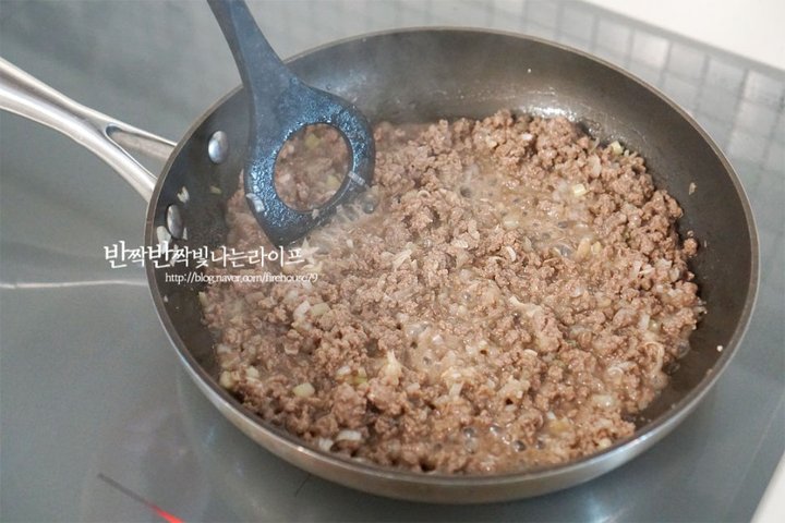 매콤 달콤한 양념인 약고추장 레시피 4인분 30분 완성 평점 4.9점(65) 레시피 이미지 - 6