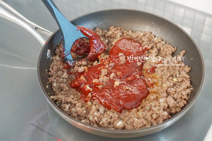 매콤 달콤한 양념인 약고추장 레시피 4인분 30분 완성 평점 4.9점(65) 레시피 이미지 - 7