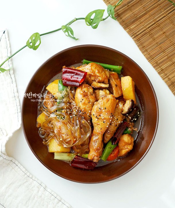 단짠단짠 백종원 간장찜닭 안동찜닭 레시피 3인분 1시간 완성 평점 5.0점(20) 레시피 이미지 - 1