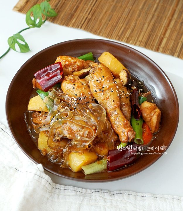 단짠단짠 백종원 간장찜닭 안동찜닭 레시피 3인분 1시간 완성 평점 5.0점(20) 레시피 이미지 - 8