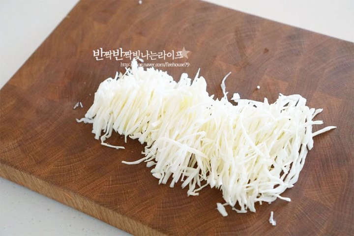 은은한 단맛과 아삭한 식감의 당근라페 레시피 2인분 30분 완성 평점 5.0점(87) 레시피 이미지 - 3
