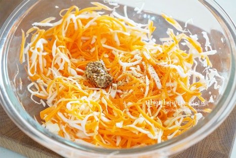 은은한 단맛과 아삭한 식감의 당근라페 레시피 2인분 30분 완성 평점 5.0점(87) 레시피 이미지 - 8