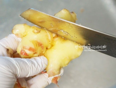 은은한 단맛의 따뜻한 생강청 레시피 5인분 1시간 45분 완성 평점 4.9점(76) 레시피 이미지 - 3