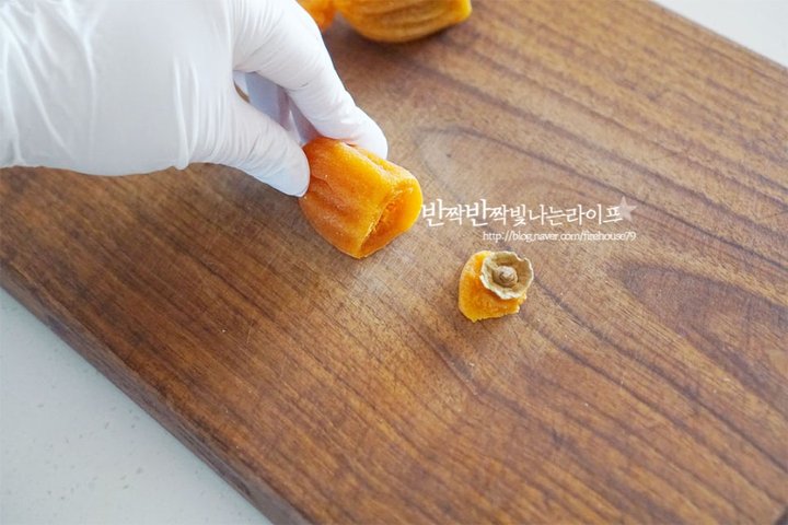 달콤하고 부드러운 곶감호두말이 레시피 2인분 45분 완성 평점 4.8점(88) 레시피 이미지 - 2