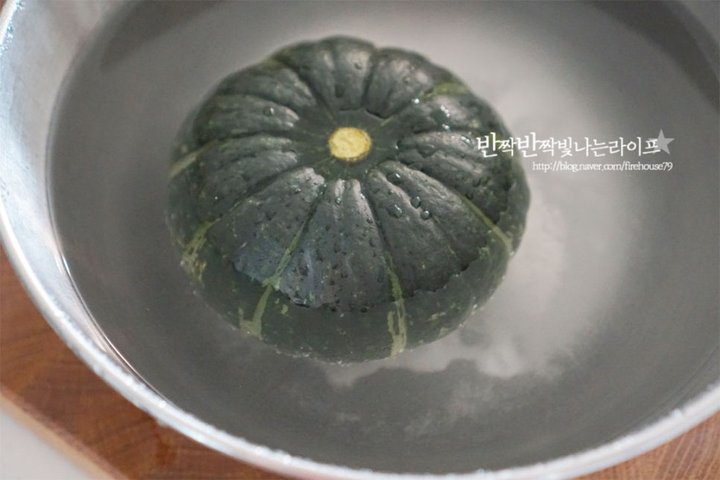 달콤하고 부드러운 단호박샐러드 레시피 2인분 25분 완성 평점 5.0점(77) 레시피 이미지 - 3