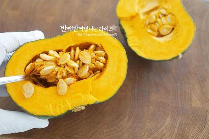 달콤하고 든든한 단호박죽 레시피 2인분 40분 완성 평점 4.8점(62) 레시피 이미지 - 3